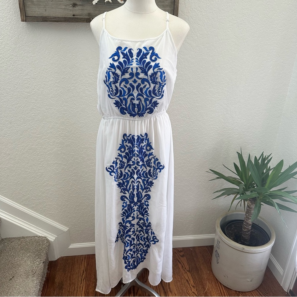 Sabine White‎ and Blue Embroidered Beaded Maxi Dress Ladies M